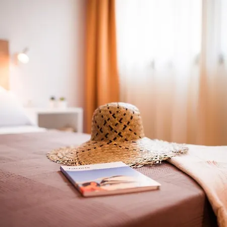 Lindala Hotel 3*